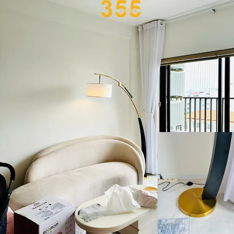 Đế đèn hợp kim mạ vàng chắc chắn và công tắc đạp chân tiện lợi