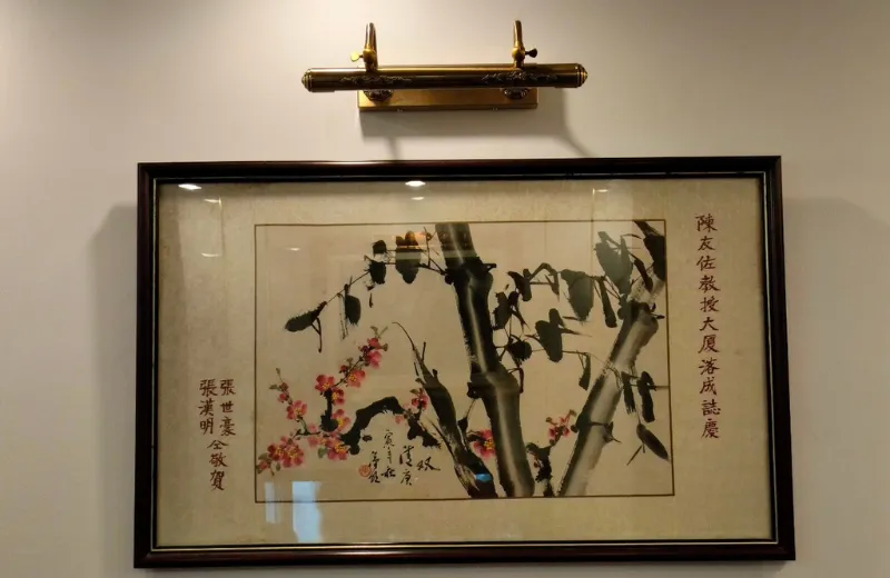 đèn rọi tranh rt5543 - thiết kế sang trọng trang trí phòng khách cổ điển