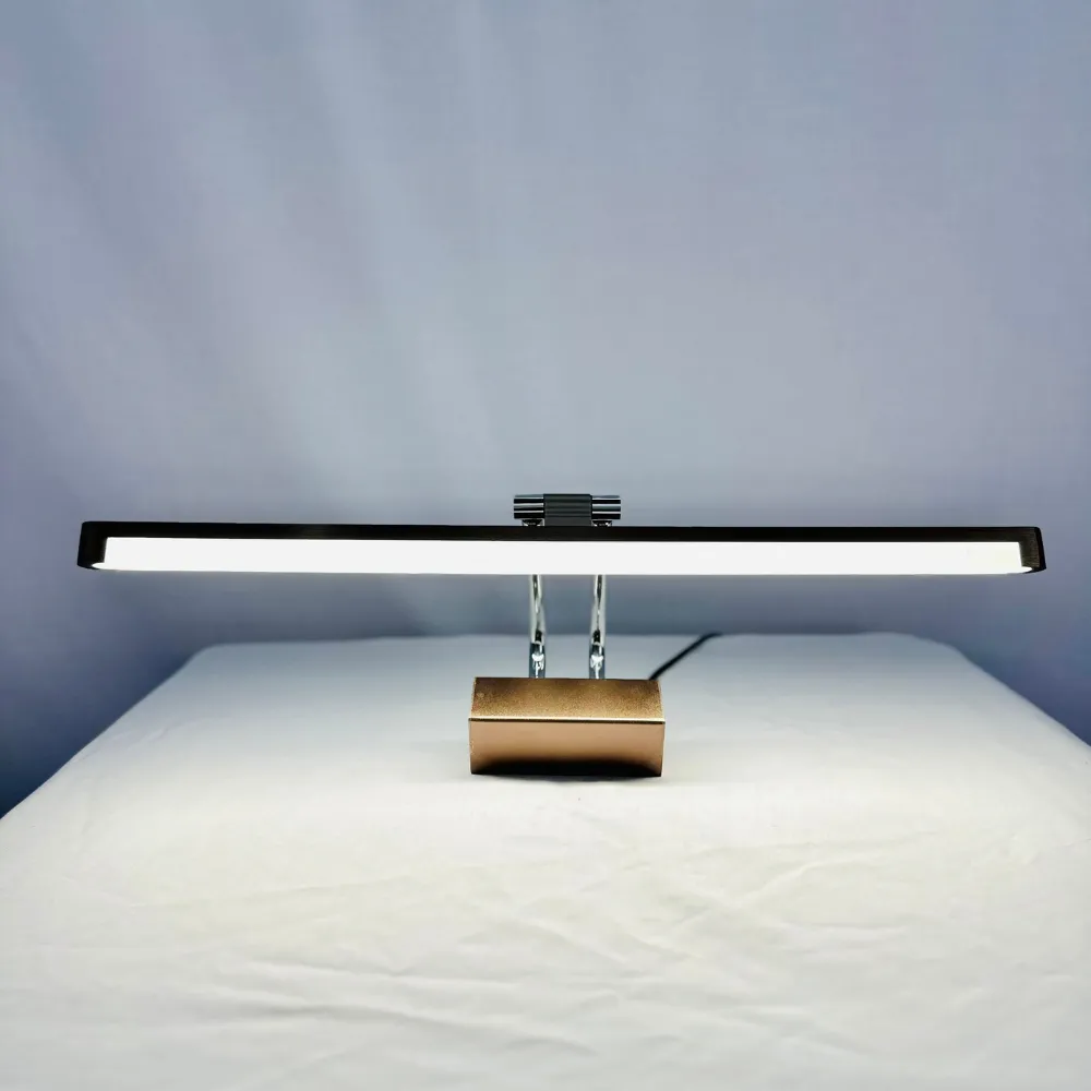 den-roi-tranh-rta118 (8) Đèn Rọi Tranh RTA118 kiểu dáng hiện đại, ánh sáng LED tiết kiệm điện, lý tưởng cho chiếu tranh và trang trí không gian sống