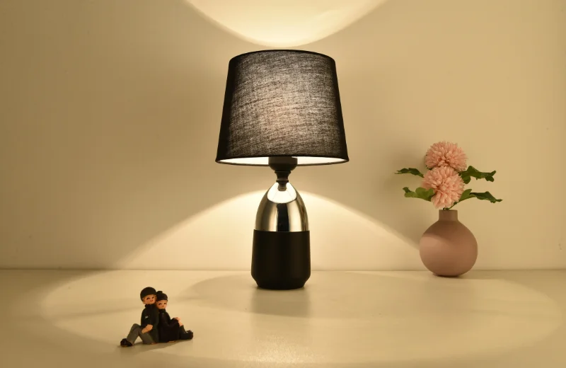 Ảnh phối cảnh Đèn Bàn DB3016DEN