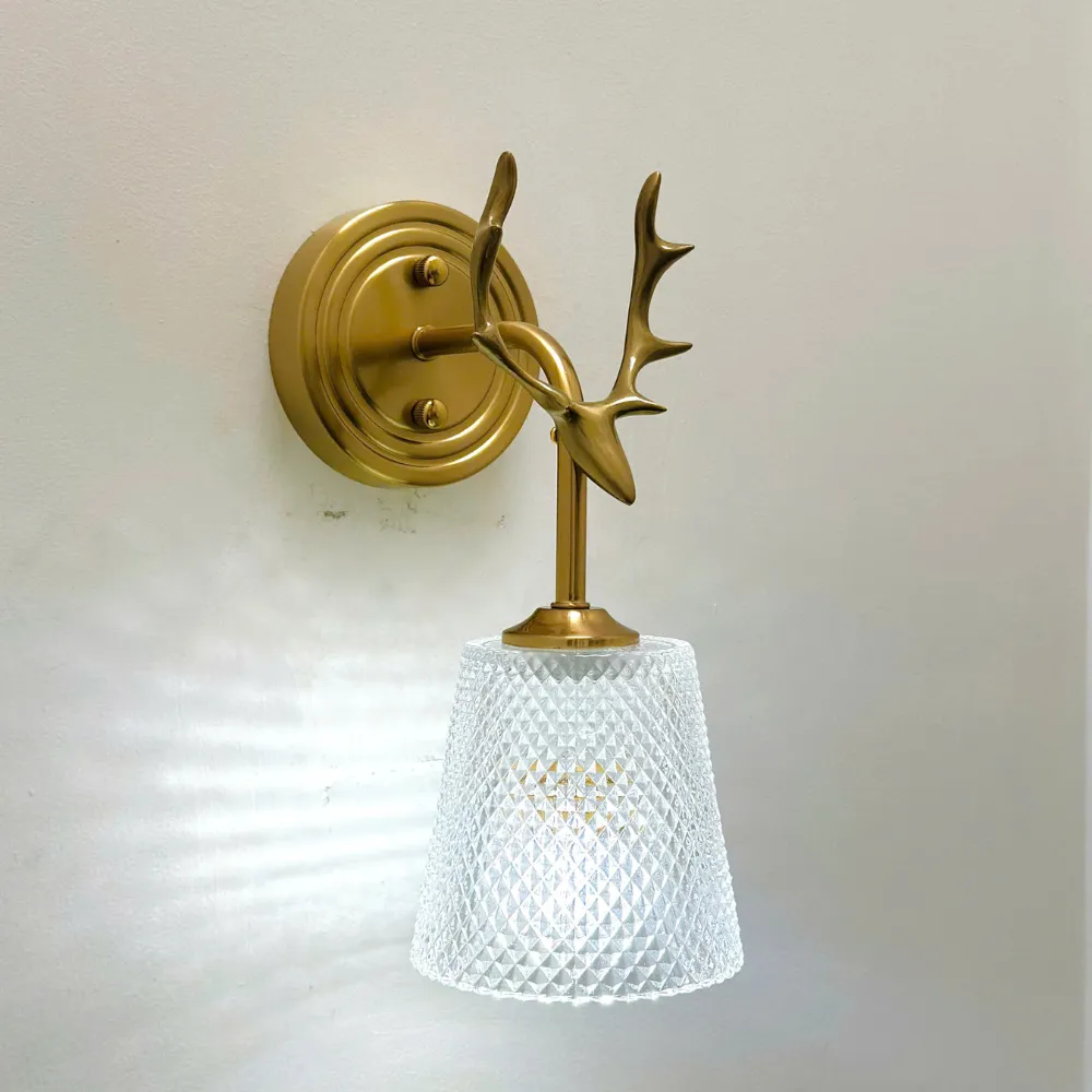 den-roi-tranh-vk112 (4) Đèn Tường Thiết Kế VK112 – Giải Pháp Chiếu Sáng Trang Trí Đẳng Cấp Cho Không Gian