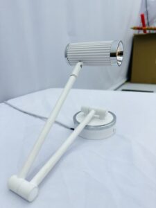 đen rọi tranh phòng khách chính hãng 355decor