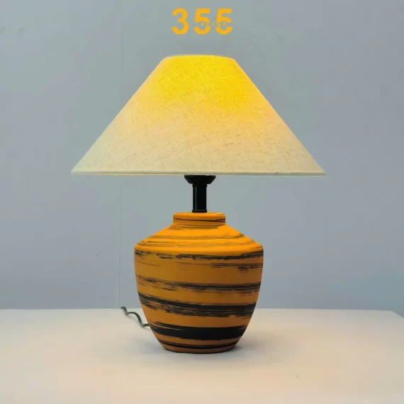 Đèn bàn DB95 - thiết kế hiện đại hơi hướng xưa trang trí phòng khách, phòng ngủ thêm ấp áp, sang trọng.