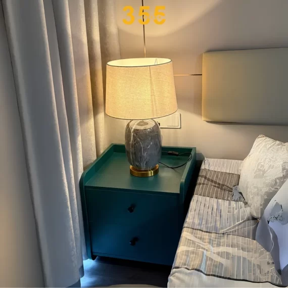 Đèn bàn DB98 - thiết kế thanh lịch , sang trọng nâng tầm khôn gian sống thêm hiện đại, đẳng cấp.