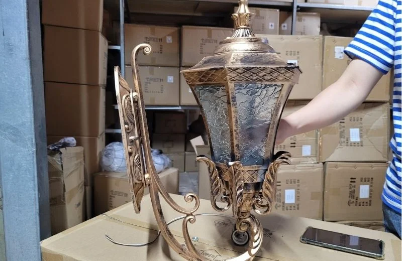 Đèn Tường Ngoài Trời VNT6698 1